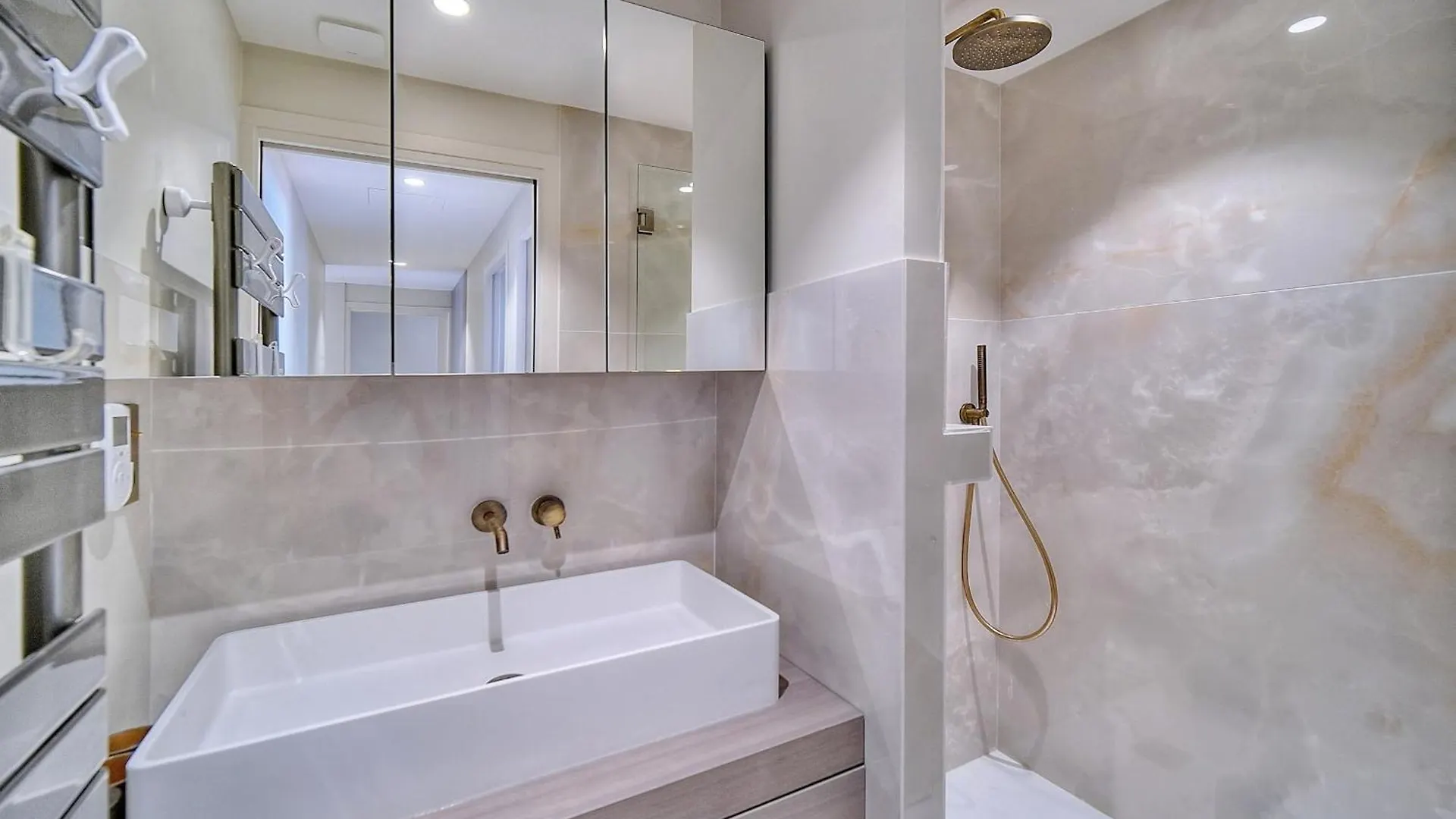 Ref 1442 - Cannes Center - Apartment For Rent