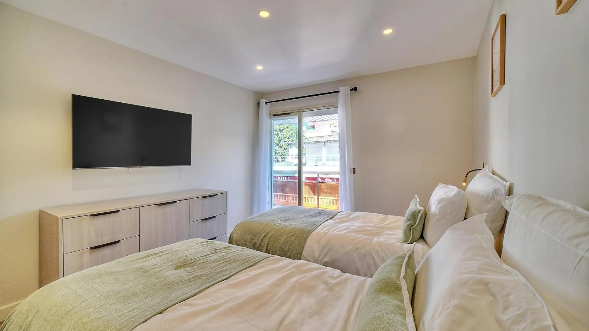 Ref 1442 - Cannes Center - Apartment For Rent